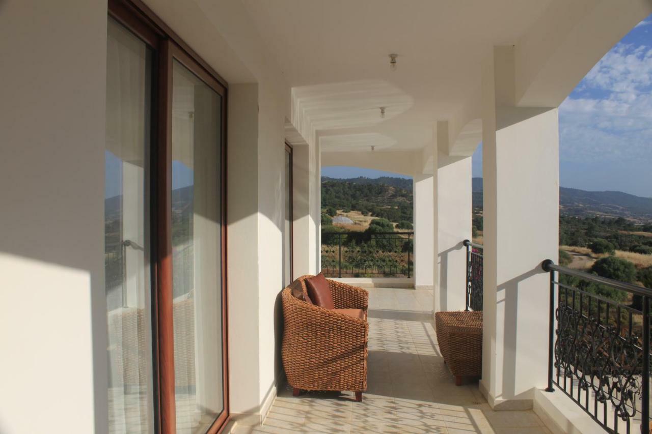 Martika Luxury Villa Agia Marina  Экстерьер фото