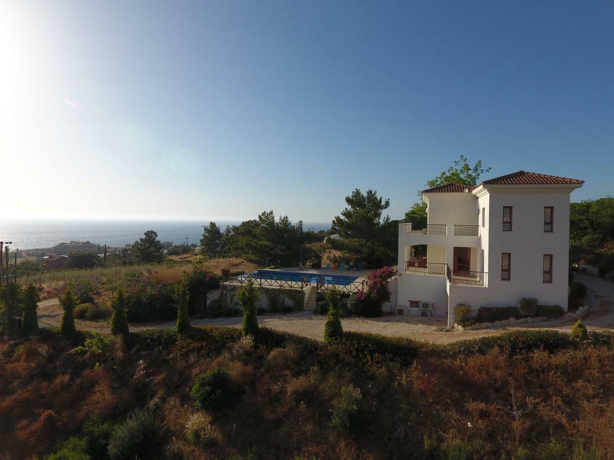 Martika Luxury Villa Agia Marina  Экстерьер фото