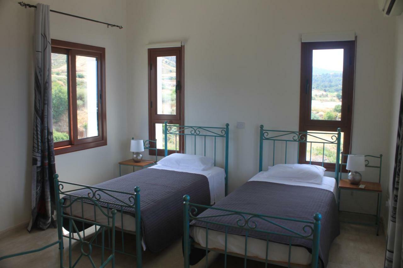 Martika Luxury Villa Agia Marina  Экстерьер фото