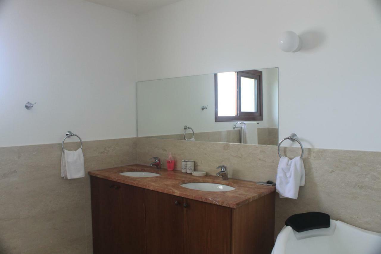 Martika Luxury Villa Agia Marina  Экстерьер фото
